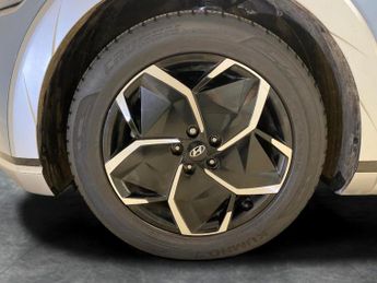 Hyundai Ioniq 5 73kWh Premium (217 ps) - BLIND SPOT ASSIST - LANE DEPARTURE  - B