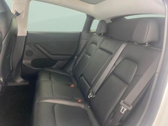 Tesla Model Y SUV RWD (346 ps) - HEATED STEERING - BLIND SPOT ASSIST - WIFI