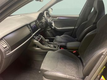 Skoda Kodiaq 2.0 TDI SportLine DSG 4WD (7 Seat) (150 ps) - HEATED SEATS