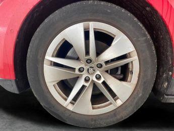 Skoda Enyaq 62kWh 60 (DC120kW) (179 ps) - NAV - WIFI - BLUETOOTH