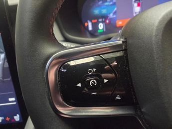 Polestar Polestar 2 Dual Motor 78kWh Long Range Fastback 4WDE (408 ps) - REVERSE CAM