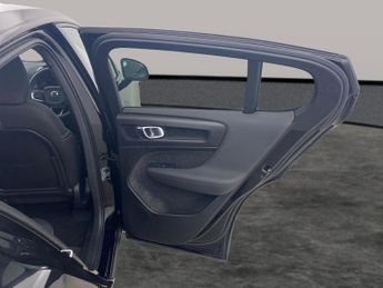 Volvo C40 Recharge 69kWh Ultimate (231 ps) - PARK ASSIST - LED - NAV