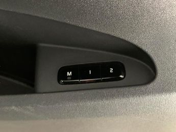 Polestar Polestar 2 Dual Motor 78kWh Long Range Fastback 4WDE (408 ps) - REVERSE CAM