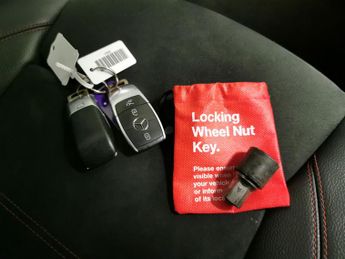 Mercedes-Benz A Class 1.5 A180d AMG Line (Premium) 7G-DCT (116 ps) - SELF PARK - REVER