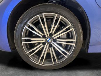 BMW 3 Series 2.0 330e 12kWh M Sport Plug-in xDrive (292 ps) - HEATED SEATS