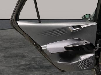 Volkswagen ID.3 Pro Performance 58kWh Life (204 ps) - BLUETOOTH - PARK SENSORS -
