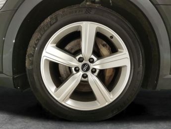 Audi e-tron 50 Technik quattro 71.2kWh (11kW Charger) (313 ps) - ADJUSTABLE 