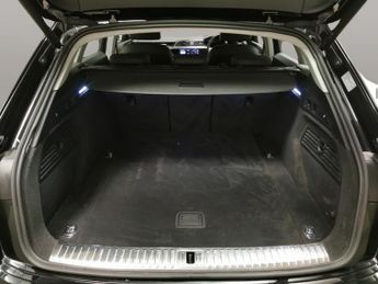 Audi e-tron 50 Technik quattro 71.2kWh (11kW Charger) (313 ps) - ADJUSTABLE 