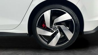 Volkswagen Golf 2.0 TSI GTI DSG (245 ps) - PADDLE SHIFT - SPORTS SEATS - PRIVACY