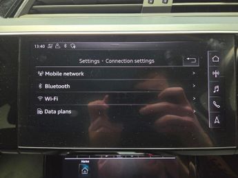 Audi e-tron 50 Technik quattro 71.2kWh (313 ps) - ADJUSTABLE SUSPENSION