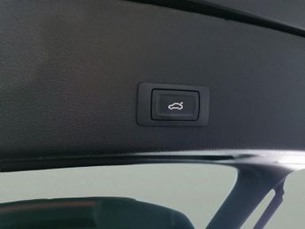 Audi e-tron 50 Technik quattro 71.2kWh (313 ps) - KEYLESS ENTRY - LED - REVE