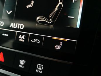 Audi e-tron 50 Technik quattro 71.2kWh (313 ps) - KEYLESS ENTRY - LED - REVE