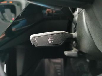 Audi e-tron 50 Technik quattro 71.2kWh (313 ps) - KEYLESS ENTRY - LED - REVE