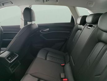 Audi e-tron 50 Technik quattro 71.2kWh (313 ps) - KEYLESS ENTRY - LED - REVE