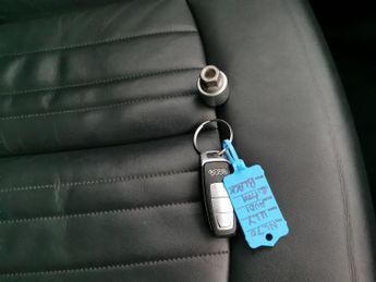 Audi e-tron 50 Technik quattro 71.2kWh (313 ps) - KEYLESS ENTRY - LED - REVE