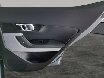 Polestar Polestar 2 Dual Motor 78kWh Long Range Fastback 4WDE (408 ps) - REVERSE CAM