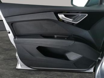 Audi Q4 E-tron 150kW 40 82kWh S Line [C+S/Tech Pack] - ADAPT CRUISE - HUD - CAR