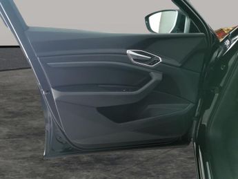 Audi e-tron 50 Technik quattro 71.2kWh (313 ps) - KEYLESS ENTRY - LED - REVE