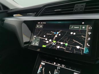 Audi e-tron 50 Technik quattro 71.2kWh (313 ps) - KEYLESS ENTRY - LED - REVE