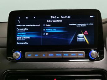 Hyundai Kona 64kWh Premium (10.5kW Charger) (204 ps) - HEATED SEATS - HEATED 