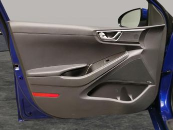 Hyundai Ioniq 38.3kWh Premium (136 ps) - REVERSE CAM - NAV - HEATED SEATS