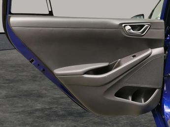 Hyundai Ioniq 38.3kWh Premium (136 ps) - REVERSE CAM - NAV - HEATED SEATS