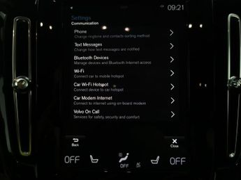 Volvo XC40 2.0 D3 R-Design Pro (150 ps) - SENSUS SAT NAV - PARK ASSIST - LE