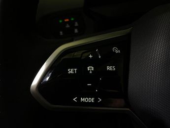 Volkswagen ID.3 Pro Performance 58kWh Life (204 ps) - BLUETOOTH - PARK SENSORS -