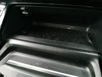 Peugeot E-2008 50kWh GT Premium (136 ps) - KEYLESS ENTRY - LED - REVERSE CAM