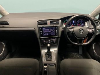 Volkswagen E-golf 35.8kWh e-Golf (136 ps) - USB AUDIO - SPLIT FOLDING REAR SEATS -