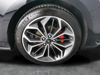 Ford Focus 1.0T EcoBoost MHEV ST-Line X DCT (155 ps) - LED - REVERSE CAM - 