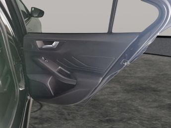 Ford Focus 1.0T EcoBoost MHEV ST-Line X DCT (155 ps) - LED - REVERSE CAM - 