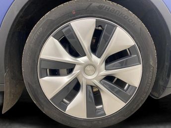 Tesla Model Y (Dual Motor) Long Range 4WDE (384 bhp) - HEATED STEERING