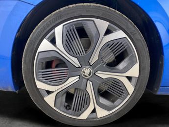 Skoda Octavia 2.0 TSI vRS DSG (265 ps) - FAMILY PACKAGE - LIGHT AND VIEW PACK