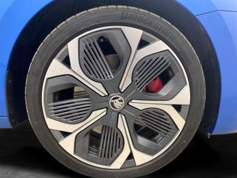 Skoda Octavia 2.0 TSI vRS DSG (265 ps) - FAMILY PACKAGE - LIGHT AND VIEW PACK