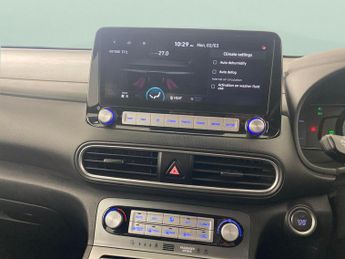 Hyundai Kona 64kWh Premium (7kW Charger) (204 ps) - BLIND SPOT ASSIST - LANE 