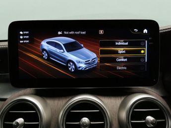 Mercedes-Benz GLC 2.0 GLC300de 13.5kWh AMG Line (Premium Plus) Coupe Plug-in G-Tro