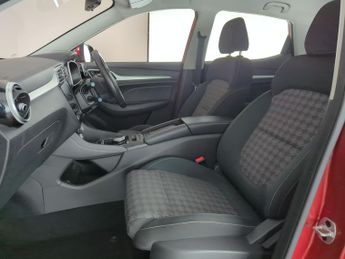 MG MG ZS 44.5kWh Excite (143 ps) - LANE DEPARTURE  - BLUETOOTH - DRIVING 