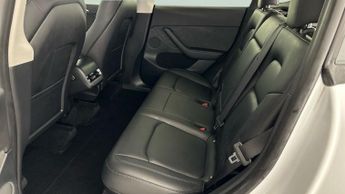 Tesla Model Y SUV RWD (346 ps) - HEATED STEERING - BLIND SPOT ASSIST - BLUETOO