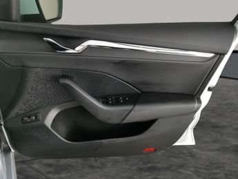 Skoda Octavia 1.4 TSI iV 13kWh SE L Plug-in DSG (204 ps) - ACTIVE LANE ASSIST