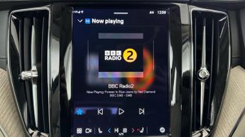 Volvo XC60 2.0 B4 MHEV Inscription AWD (197 ps) - HEATED SEATS - LANE DEPAR