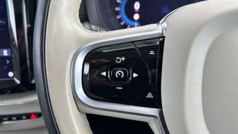 Volvo XC60 2.0 B4 MHEV Inscription AWD (197 ps) - HEATED SEATS - LANE DEPAR