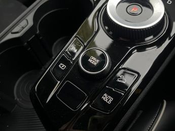 Kia Sportage 1.6 h T-GDi GT-Line (226 bhp) - NAV - HEATED SEATS - HEATED STEE