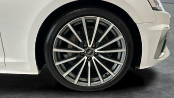 Audi A5 2.0 TFSI 40 S line Coupe S Tronic (204 ps) - HEATED SEATS - DAB 