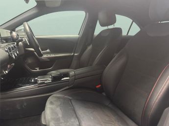 Mercedes-Benz A Class 1.3 A250e 15.6kWh AMG Line Plug-in 8G-DCT (218 ps) - HEATED LEAT