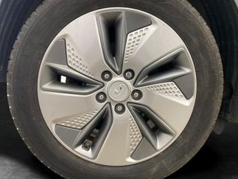 Hyundai Kona 64kWh Premium (7kW Charger) (204 ps) - BLIND SPOT ASSIST - LANE 