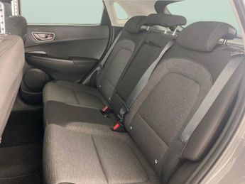 Hyundai Kona 64kWh Premium (7kW Charger) (204 ps) - BLIND SPOT ASSIST - LANE 
