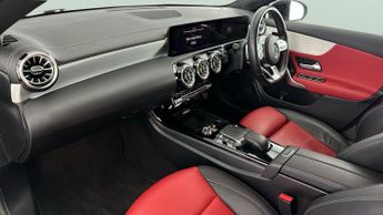 Mercedes-Benz CLA 1.3 CLA180 AMG Line Night Edition (Premium Plus) Coupe 7G-DCT (1