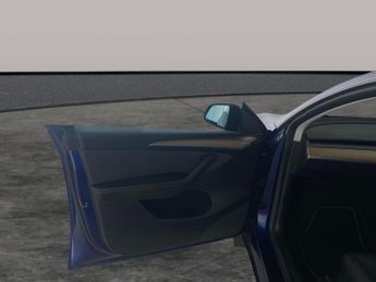 Tesla Model Y (Dual Motor) Long Range 4WDE (384 bhp) - HEATED STEERING