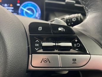 Hyundai Tucson 1.6 h T-GDi Premium (230 ps) - NAV - HEATED STEERING - BLIND SPO